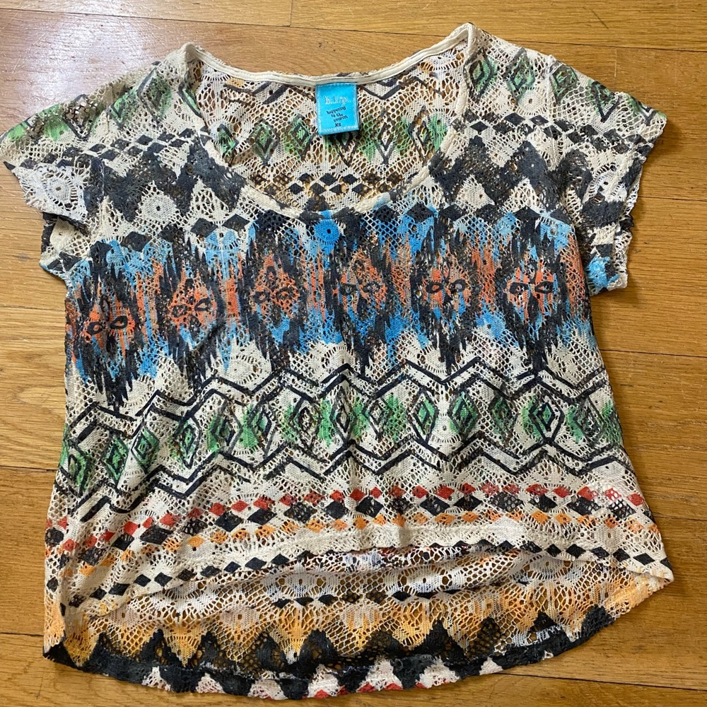 Crochet print crop top t-shirt size xs